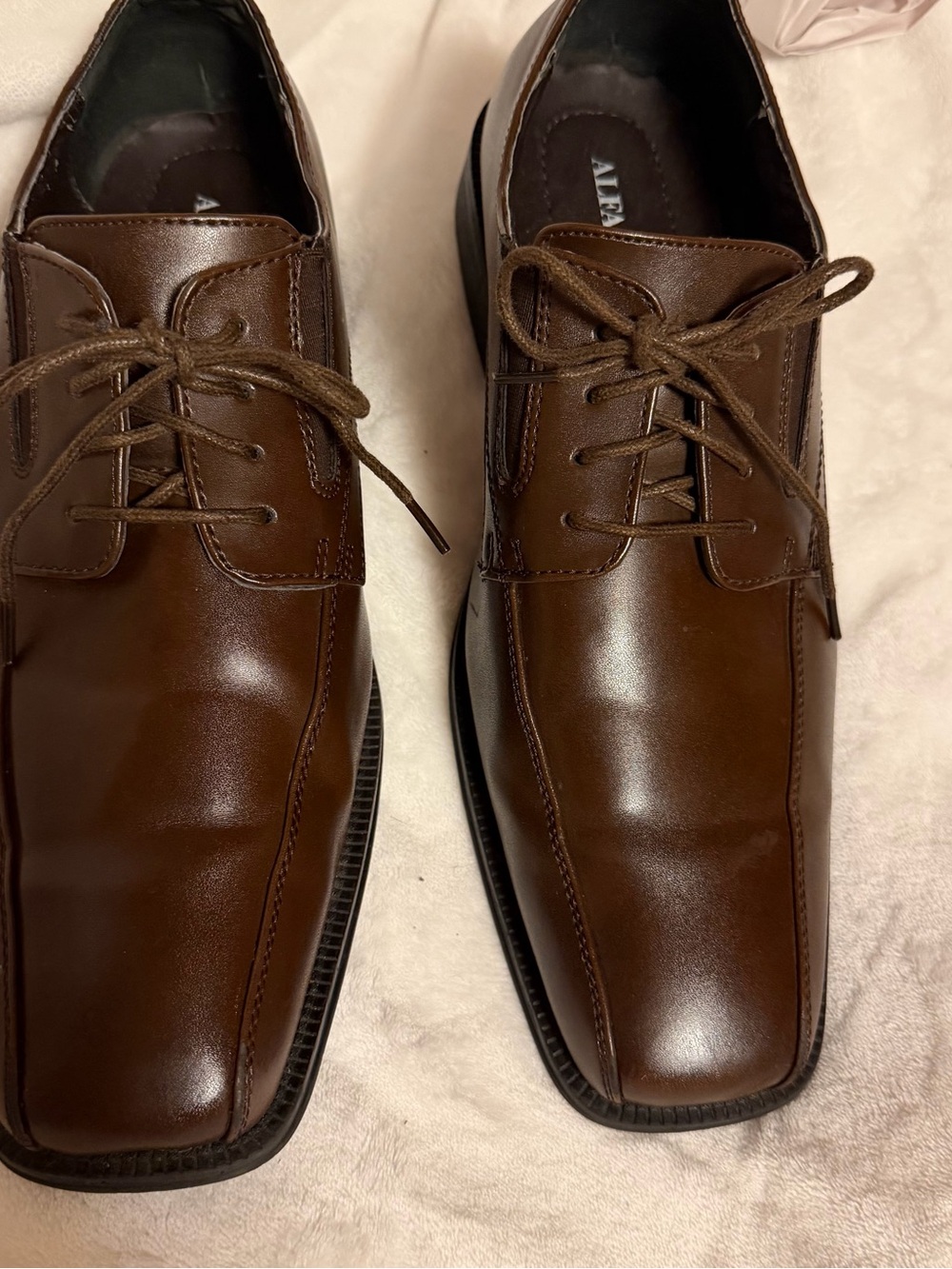 Men’s ALFANI DRESS SHOES Size13 DARK BROWN LIKE NEW!